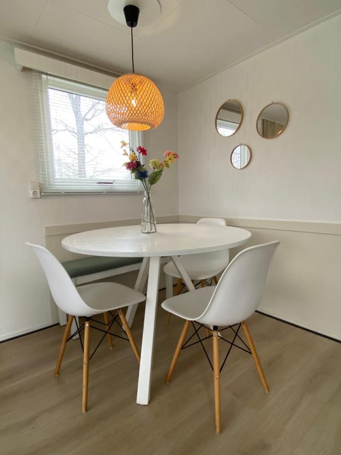 Chalet Heische Tip In Zeeland, Noord-Brabant Voor Max 3 Volwassenen En 2 Kinderen Ξενοδοχείο Εξωτερικό φωτογραφία